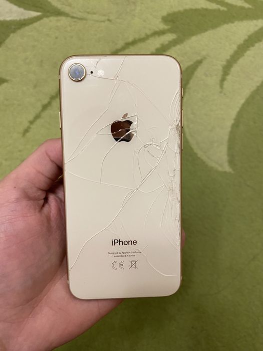 Продам IPhone 8 64 GB