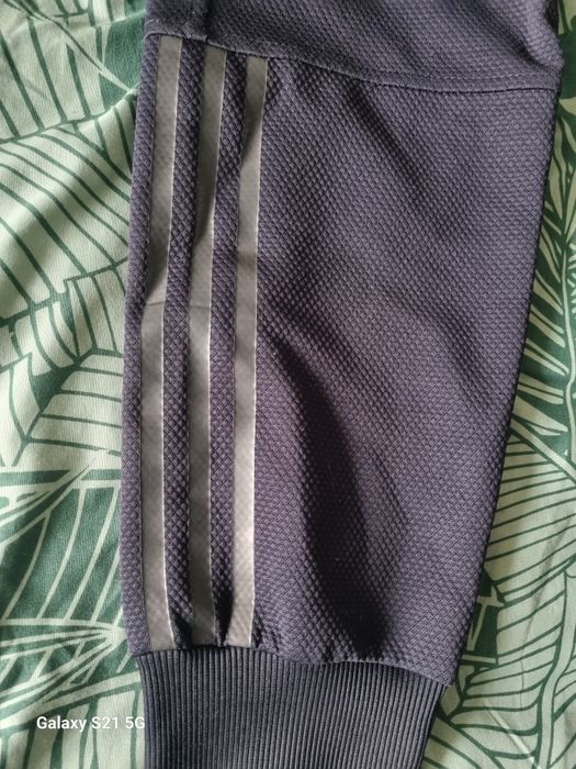 Мъжко долнище запазено Adidas!