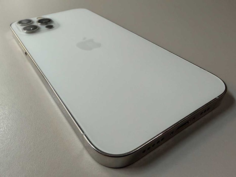  Apple / iPhone 12 Pro 128 Gb / Silver / 100% Acumulatorul