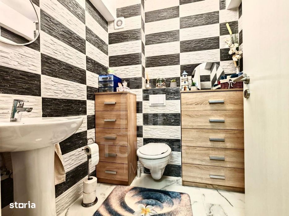 Penthouse 116 mp, terasă generoasă- vedere panoramică, compartimentare