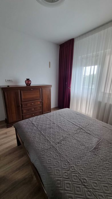 Inchiriez apartament 2 camere, decomandat, Grand Kristal Residence