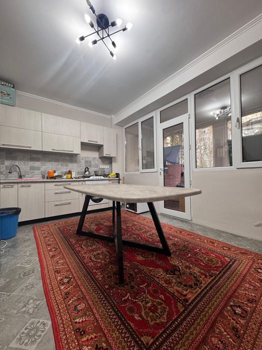 Продам стол в отличном состоянии