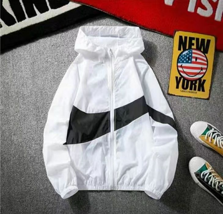 Ветровки Nike,3000тг,торг большой,