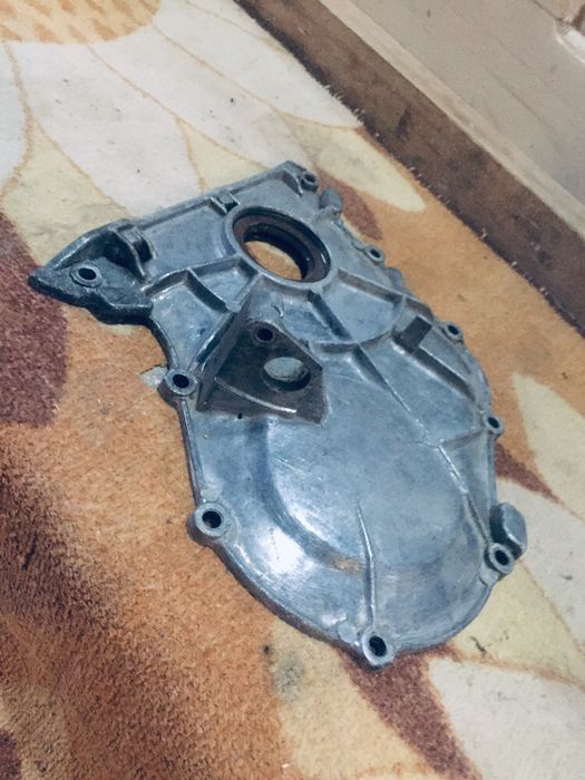 Передняя крышка VAZ 2107 Инжектор