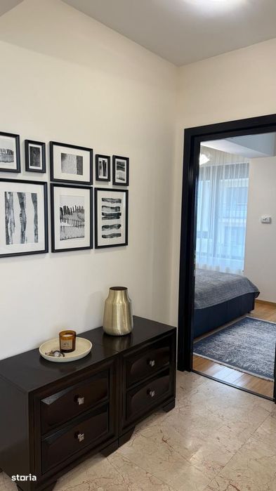 Proprietar, inchiriez apartament cu trei camere in Exclusive Residence