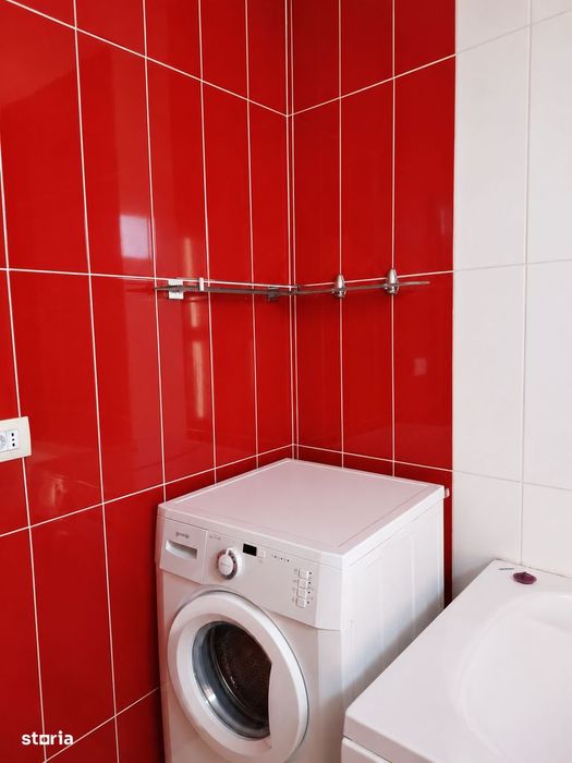 Apartament 3 camere, 74 mp + 2 balcoane, etaj 1,  Rădăuți