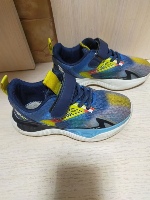 Обувь детская, кроссовки