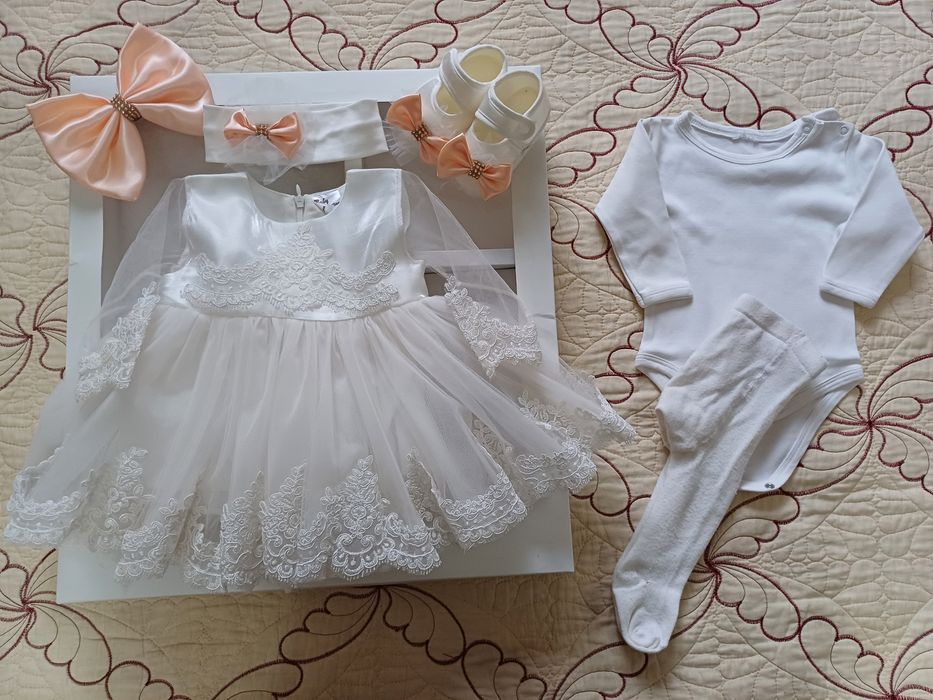 Продам комплект на выписку.