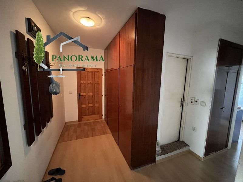 Продава се Двустаен апартамент в Шумен, 5-ти полк - 65 кв.м за 1334 €/кв.м - Снимка #3