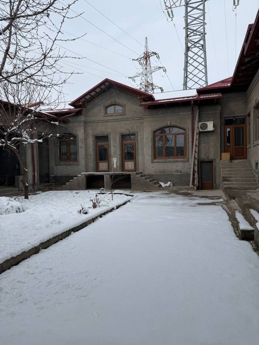 Uchastka 7.5 sotox imorati bilan 85% bitgan faqat malyar remonti qogan