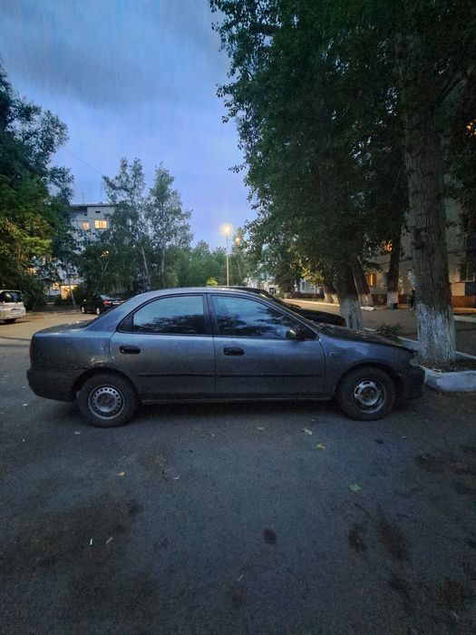 Продам Mazda 323