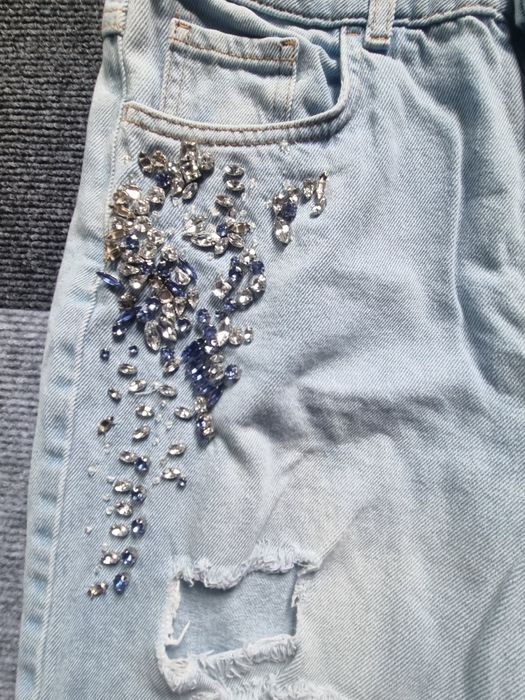 Ефектни дънки с камъни