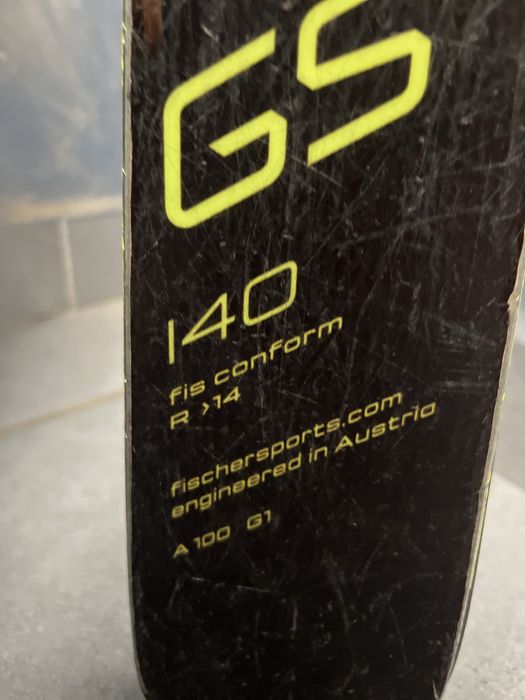 Schiuri Fisher RC4 World Cup GS 140 cm