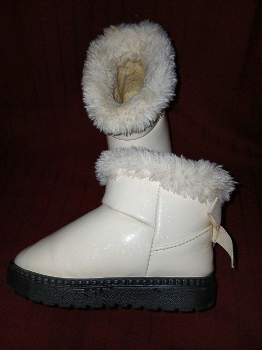 Из США, разная  брендовая детская обувь, для принцесс !