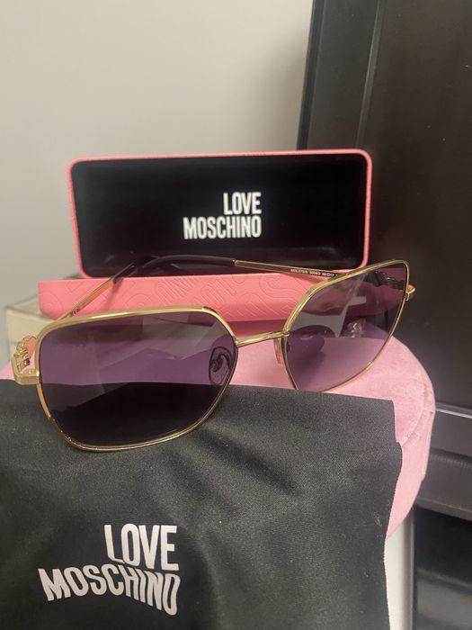 Слънчеви очила Love Moschino