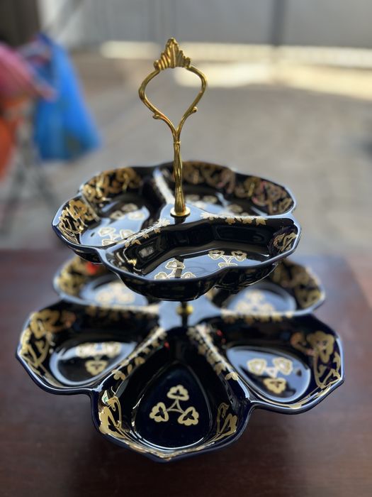 Этажерка на ножке