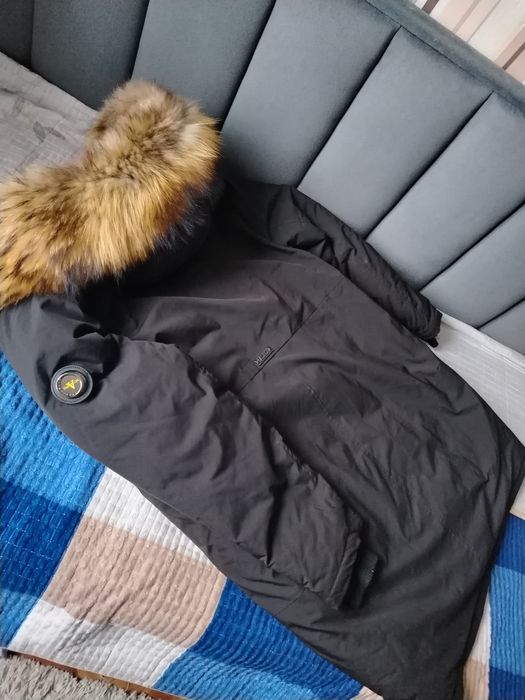 Продам зимнюю куртку