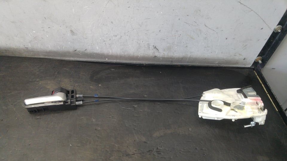 Maner interior cu broasca dreapta spate fiat sedici 189