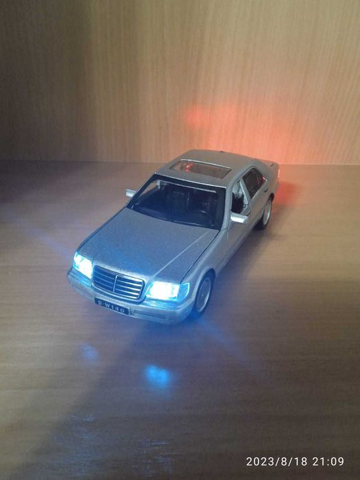 Модель машины Мерседес