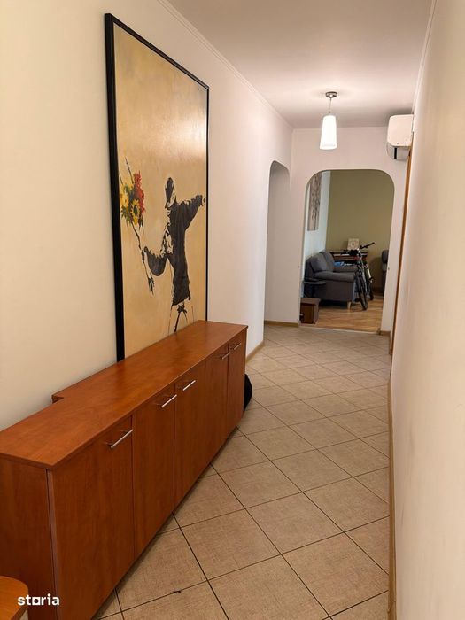Apartament 4 Camere Decomandat | 2 balcoane | 109 mp | Bloc 98 | Salaj