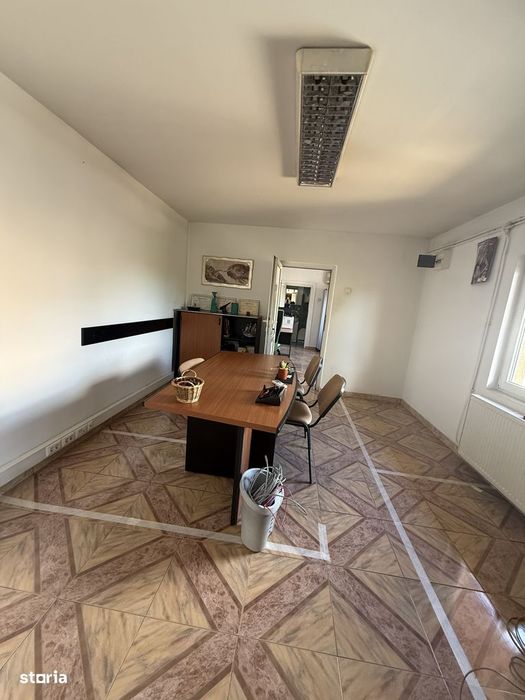 Vila individuala P+1 metrou Eroii Revolutiei (M2-centru) Pieptanari