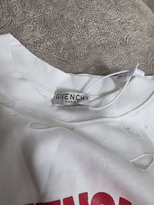 футболка с потертостями Givenchy