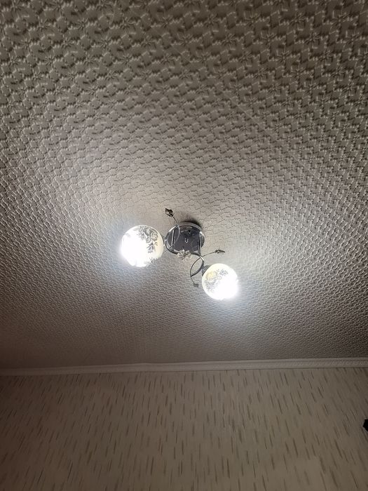 Продам люстры!!!