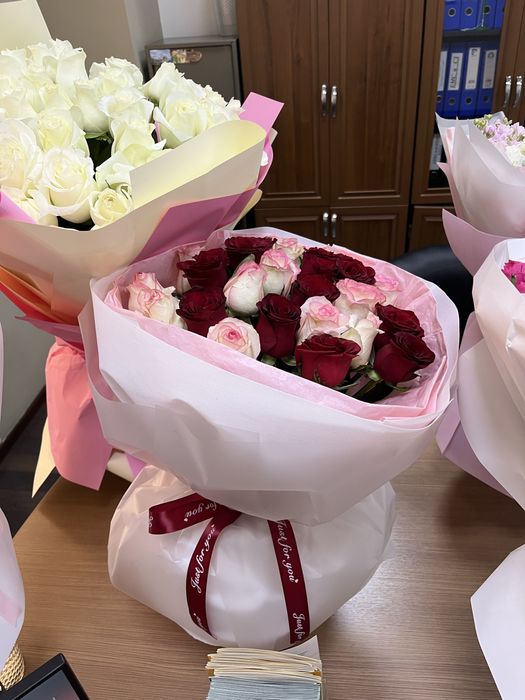 Все цветы свежие