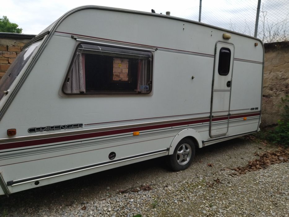 Каравана 4 местна възможен бартер за по малка каравана