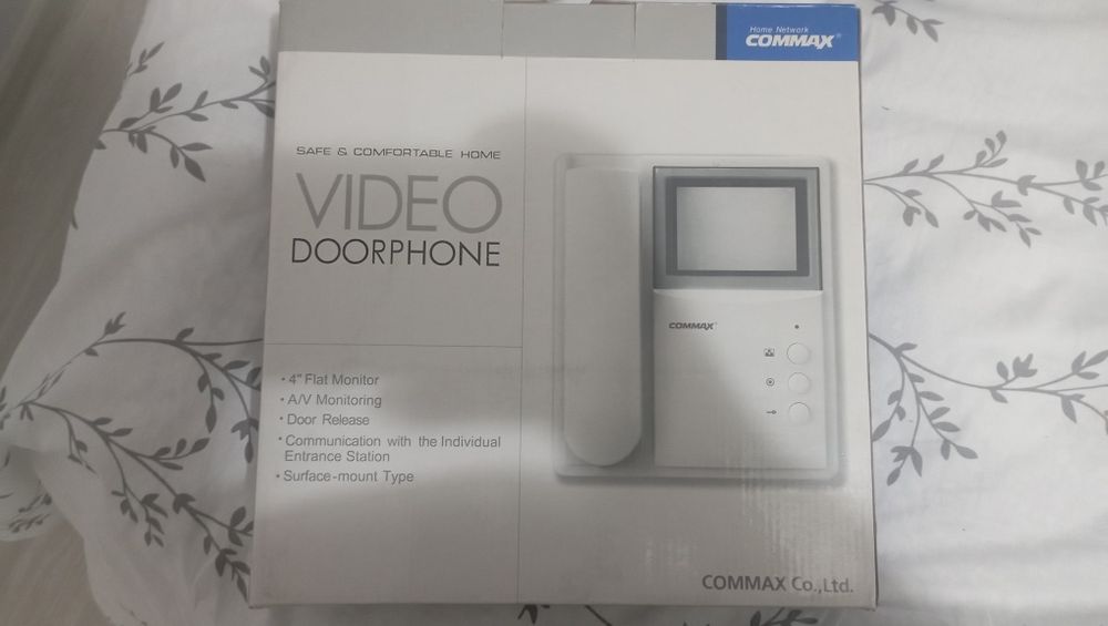 Видеодомофон цветной  в отличном состоянии