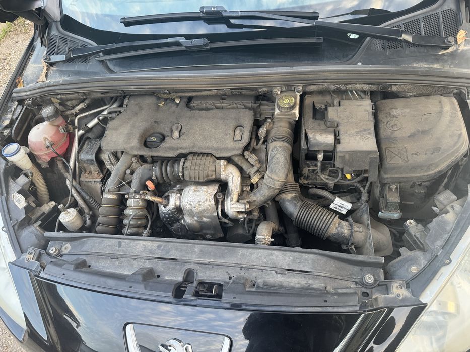 Peugeot 308 1.6HDI 92кс. 2013г. - НА ЧАСТИ