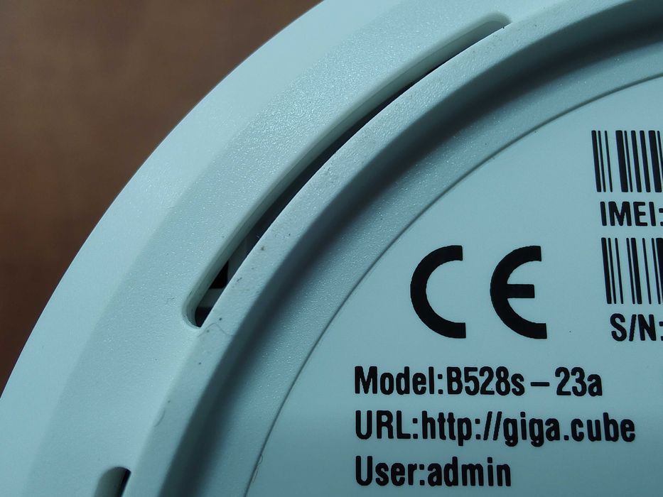 Router internet cartela SIM 4G LTE CPE Cube cat6 Huawei B528s -23a