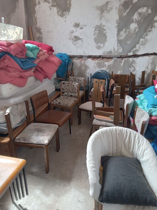 Mobilă second hand