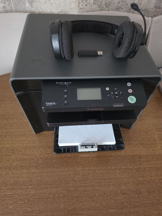 Продам принтер Canon MFU 4410