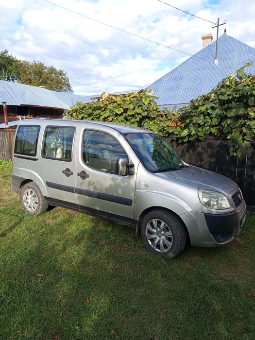 Vând FIAT doblo 1,4