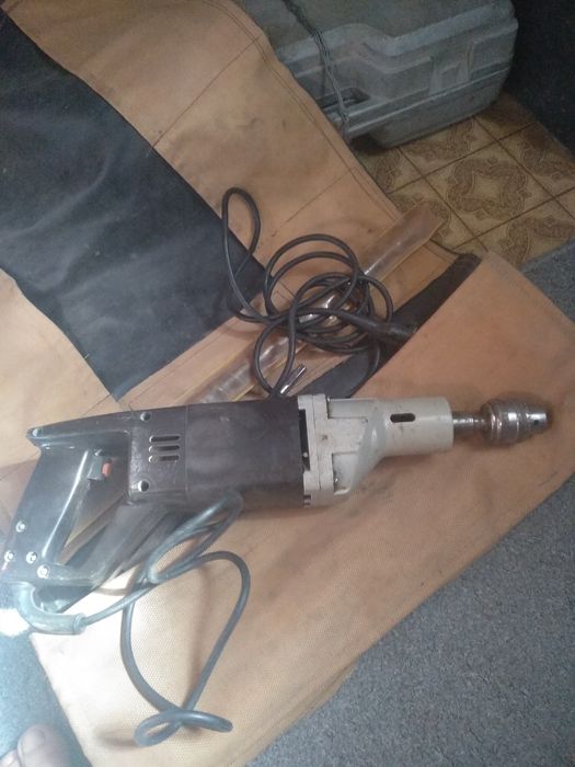 Электро дрель б/у