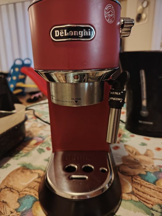 Кафе Машина DeLonghi