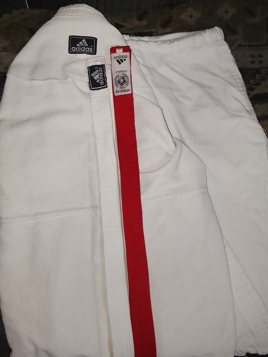 продам Кимоно для дзюдо