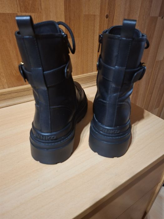 Оригинални боти pinko