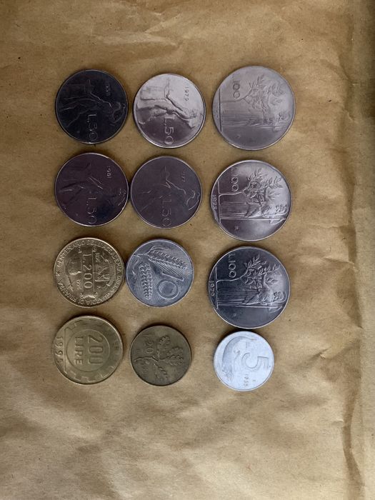 Лот Италиански монети - 13 броя