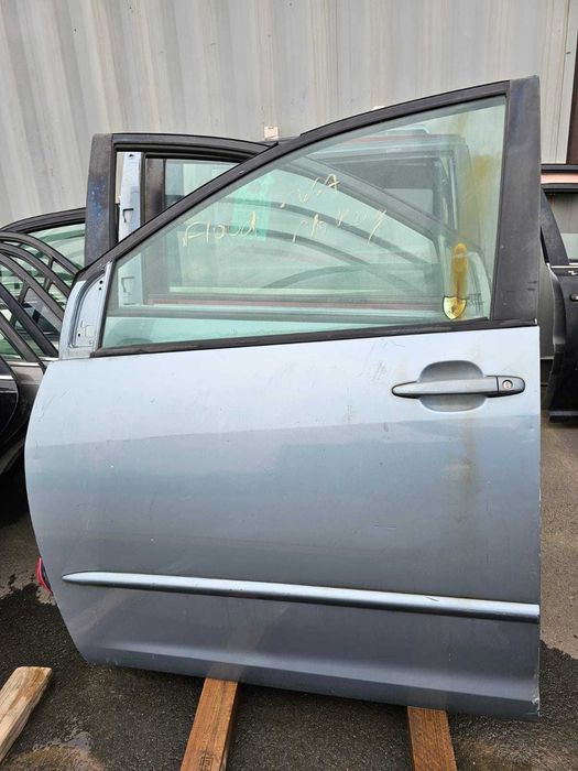 Дверь на TOYOTA SIENNA с 2003 по 2009 г.в.