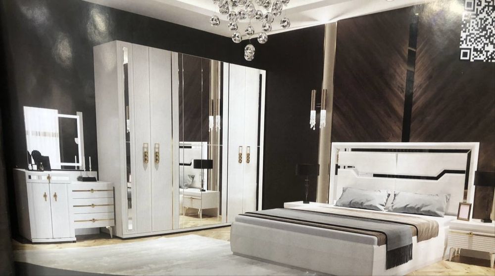 Спальный гарнитур