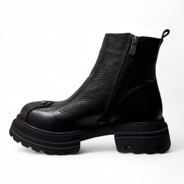 Дизайнерски дамски боти от естествена кожа