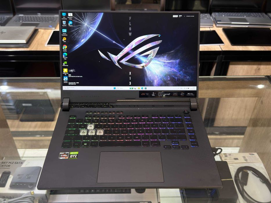 ASUS ROG STRIX G515RM Ryzen 7 6800H ram 16 ssd 512 RTX 3060 6Gb