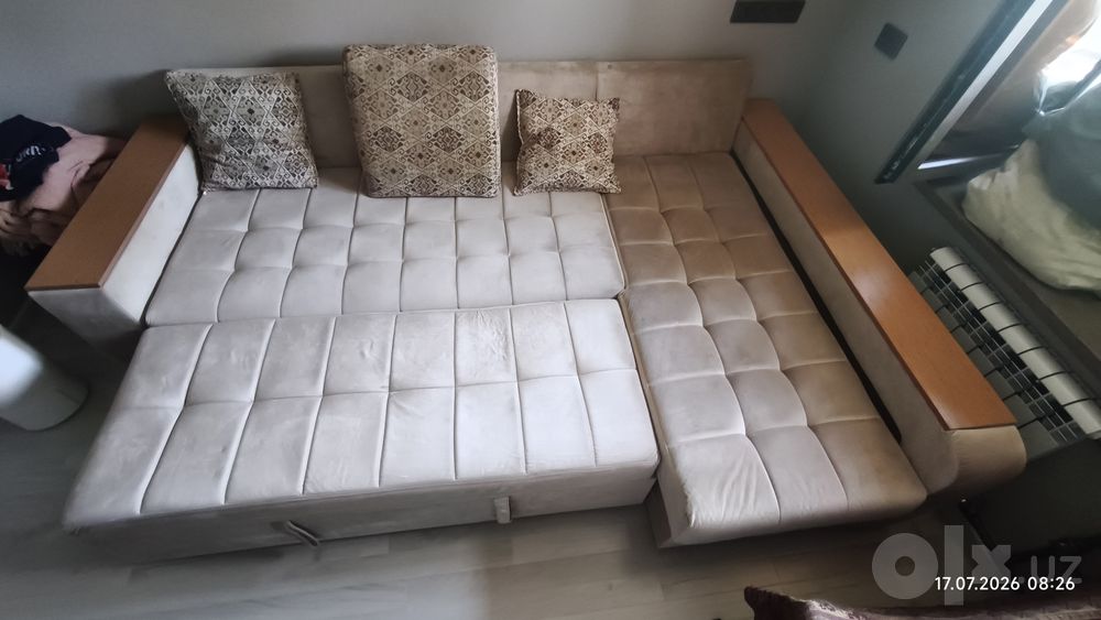 Угловой раскладной диван 272×162 см