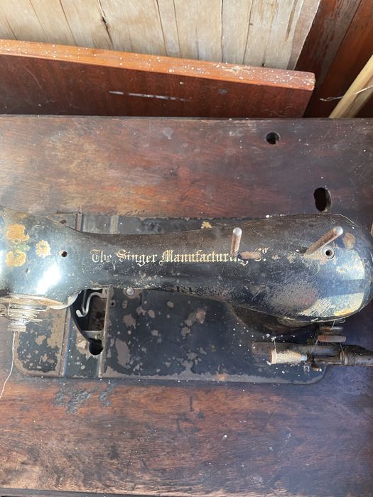 Швейная машинка Zinger