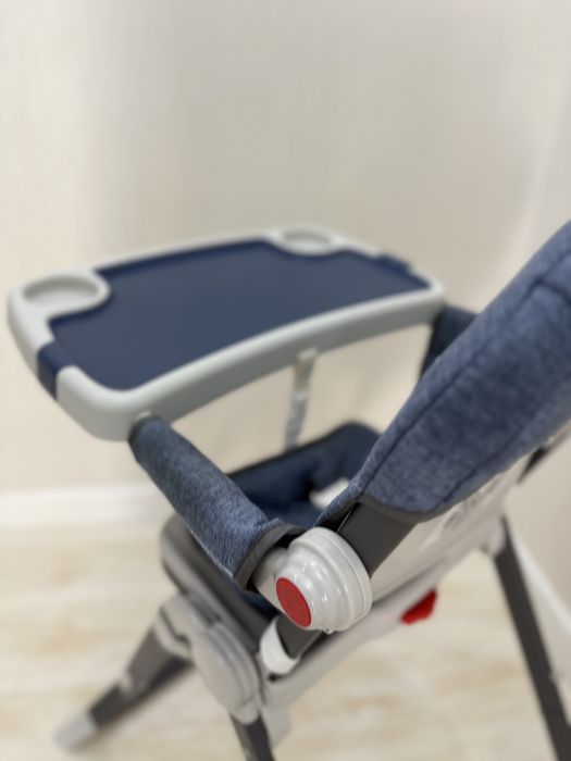 Стул для кормления фирма AING