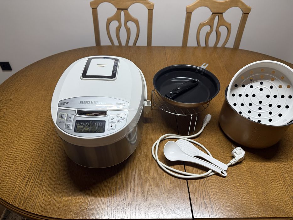 Мультиварка Redmond MasterFry RMC FM4520