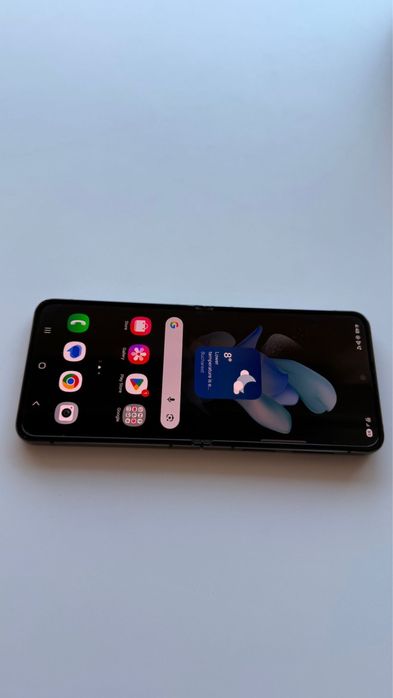 Samaung Z Flip 4