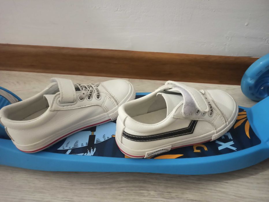 кроссовки на мальчика